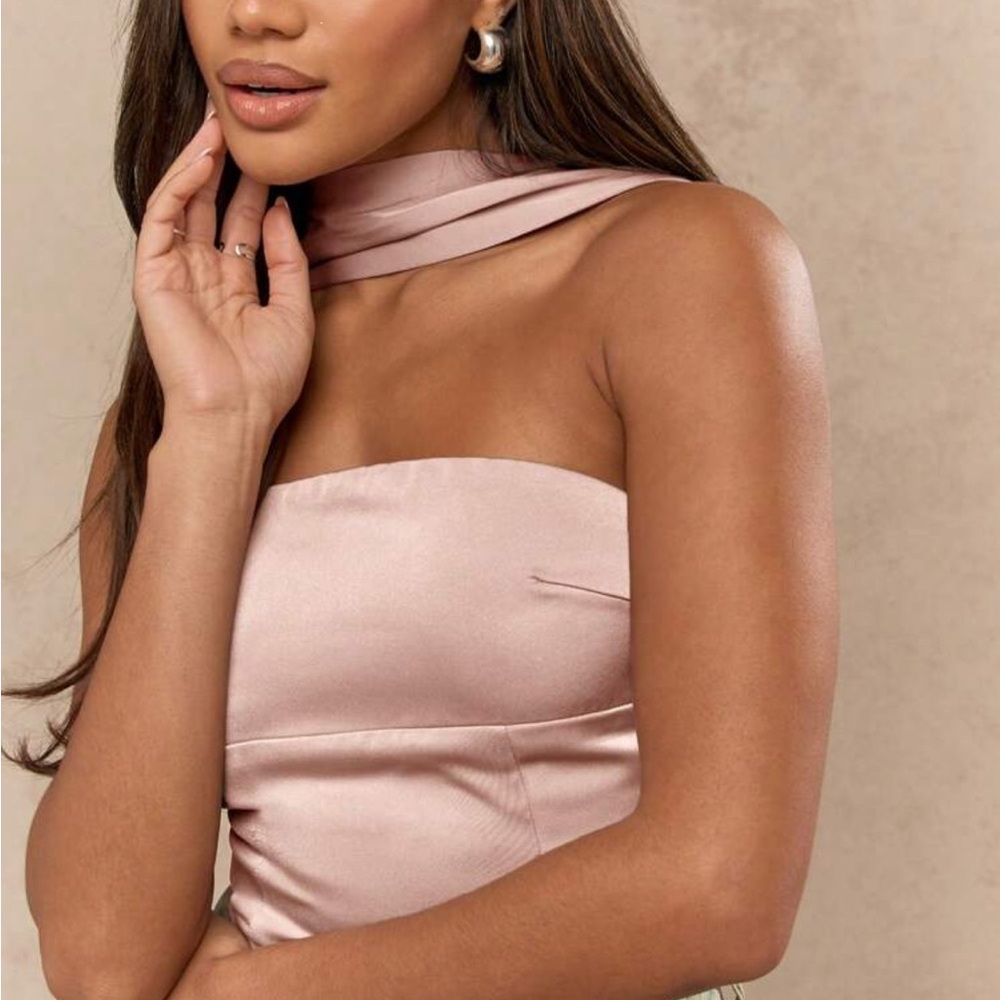 Elegant Pink Strapless top